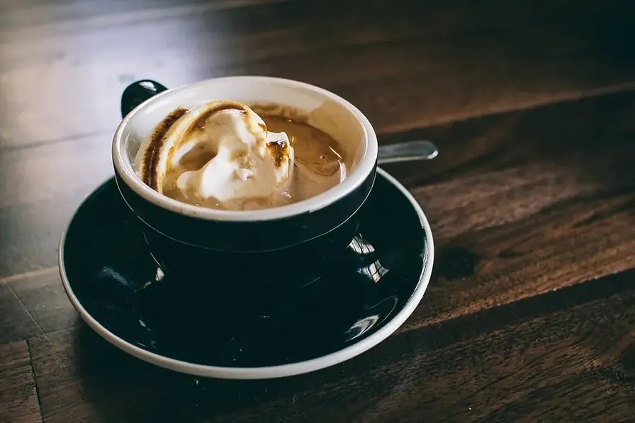 Koffein und Training: Was es wirklich bringt - und wie du es richtig dosierst